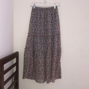 Sienna Sky tiered floral flows skirt